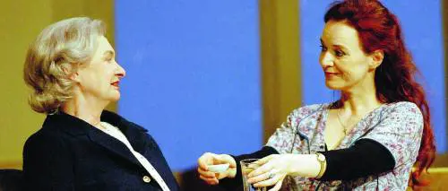 La strana badante schiava e padrona dei tempi moderni