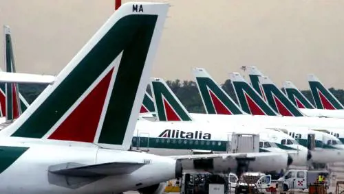 "Alitalia non può reggere due hub, a Malpensa perde 200 milioni"