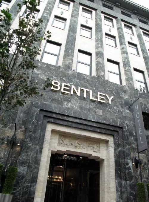 «Nellhotel Bentley trentanni fa cerano i re dellacciaio»