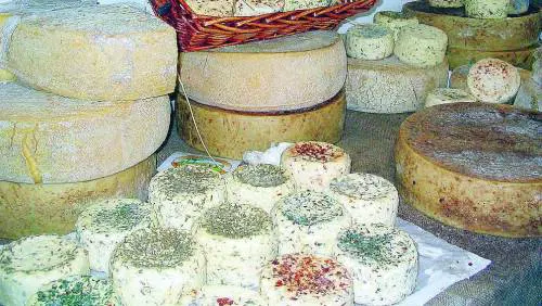 Franciacorta in bianco, il trionfo dei formaggi