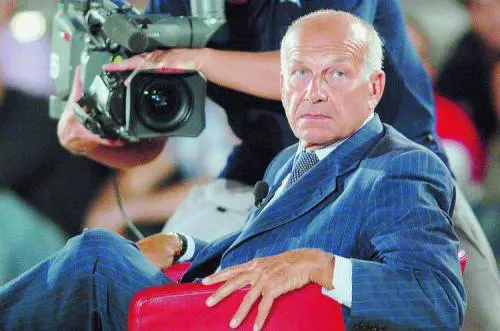 Bertinotti zittisce il premier: no alle censure