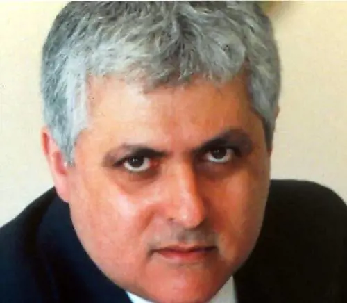 Napoli, tabaccaio morto per 7mila euro