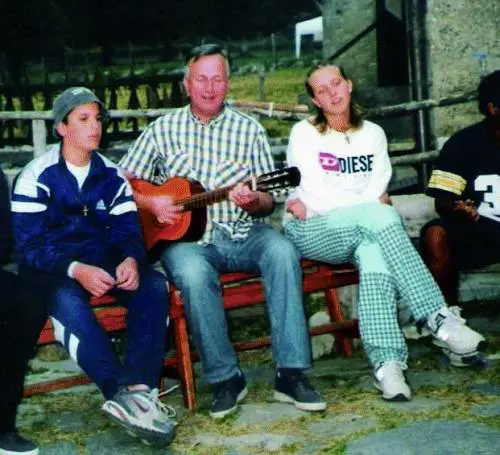 Il parroco di Certosa muore precipitando in un dirupo