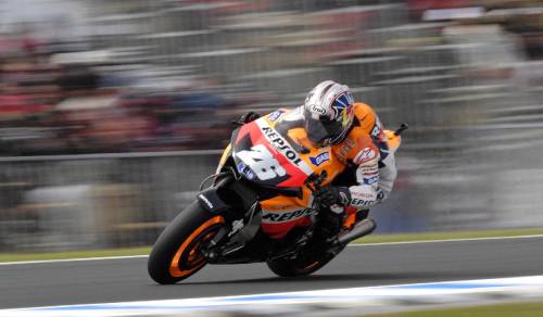 MotoGp, Pedrosa e Rossi beffano Stoner sulla pista di casa