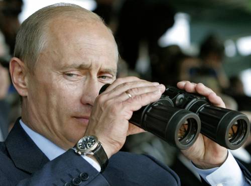 Iran, Putin non rinuncia al viaggio