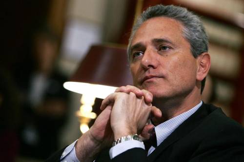 Pd, Rutelli: temo brogli in Campania 
E Fi attacca: dati poco attendibili