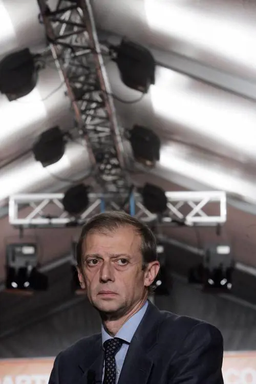 Fassino "disoccupato" vuol ripartire dal Nord