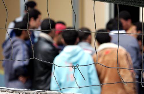 Immigrati? Troppi per 8 italiani su 10