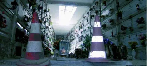 Quando piove il cimitero finisce sottacqua