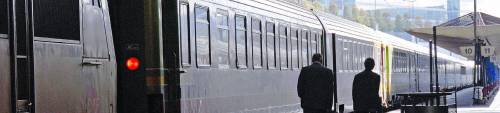 I ferrovieri paralizzano la Francia ma per i sondaggi ha vinto Sarkozy