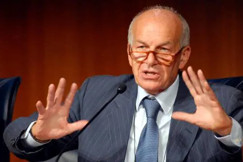 Bertinotti, contro i ministri in piazza: sgrammaticatura