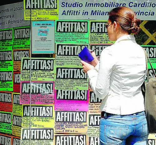 Casa, a un milanese su due  «mangia» metà stipendio