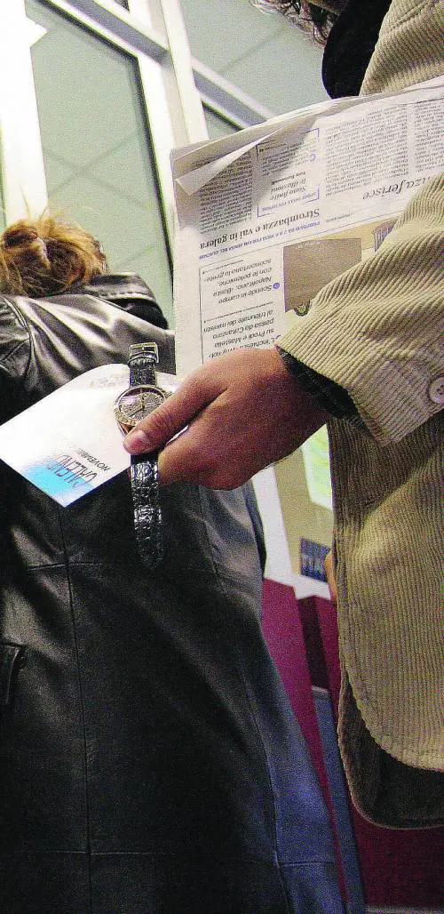 Un giorno tra i nuovi poveri del Monte di pietà