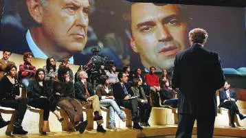 Mastella attacca De Magistris: "Cerca consensi nelle piazze"