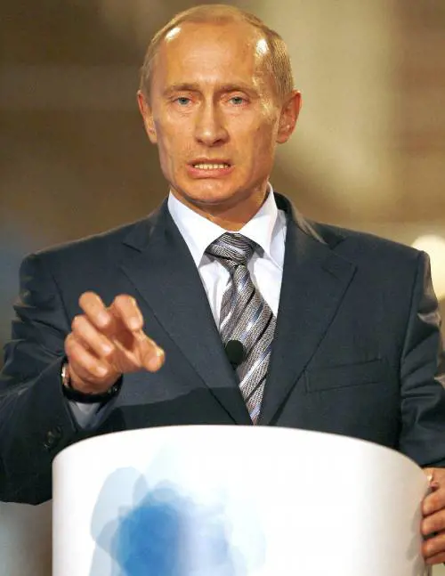 I fantasmi di Putin: scudo Usa come i missili a Cuba