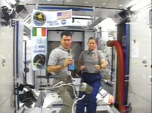 "Qui spazio". "Qui Quirinale". Dialogo 
tra Napolitano e l'astronauta Nespoli