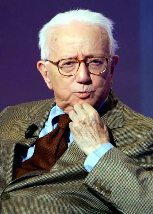 Enzo Biagi, leggero miglioramento
"Combatte come un leone"