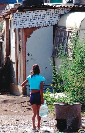 Ultima fermata una baracca. Viaggio nelle favelas all’ombra dei quartieri chic