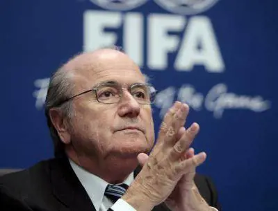 Crociata di Blatter: "Troppi stranieri"