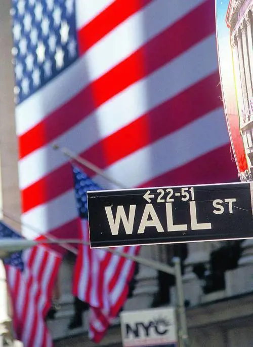 La Cina si prepara a fuggire dal dollaro