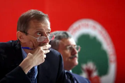 "Dai Consorte, facci sognare". Così la Quercia tifava Unipol