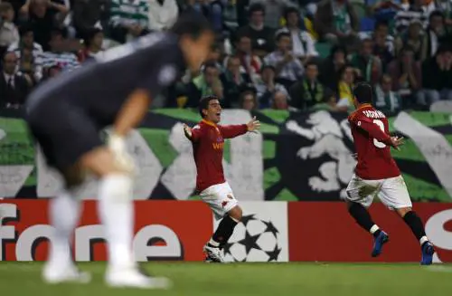 Gollonzo di Pizarro a Lisbona dà alla Roma un pari d’oro