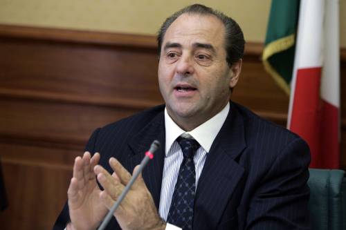 Di Pietro attacca: "Giudici imputati, politici intoccabili"