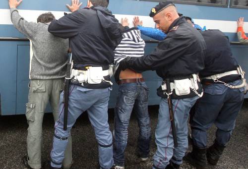 Sicurezza, Cdl: espulsioni certe