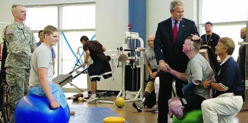 Un ex miliziano di Al Qaida: «Così l’Iran ci ha arruolati»