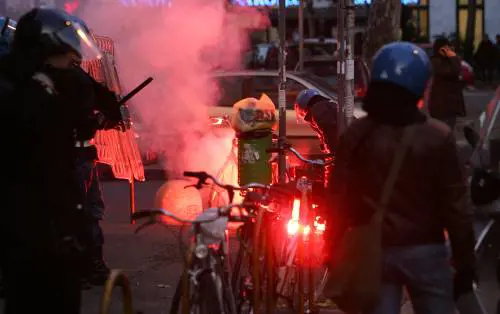 Interisti, milanisti, atalantini. Tutti uniti per spaccare tutto