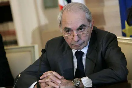 "La morte non giustifica questa violenza"