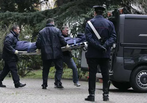 Milano, rapina in casa 
Medico muore soffocato