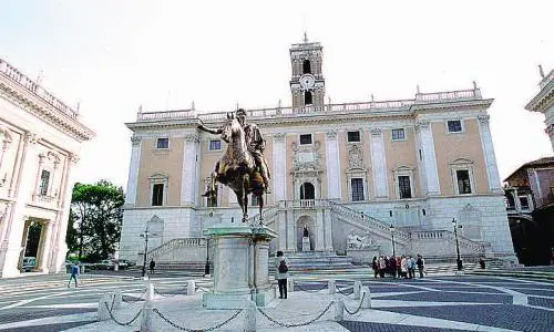 Impegno a 360 gradi per informare