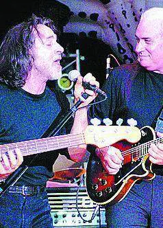 Pfm al Rolling Stone  con la voce di Teocoli