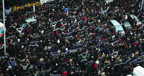 RABBIA E SALUTI ROMANI LADDIO ULTRÀ A GABRIELE