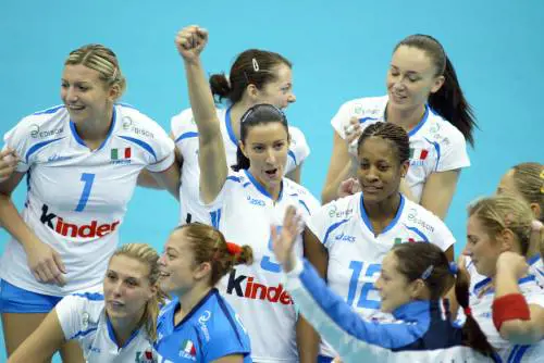 Le ragazze del volley trionfano nella Coppa del mondo