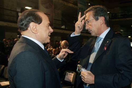 Berlusconi replica a Fini: "Solo io  
ho combattuto per farli cadere"