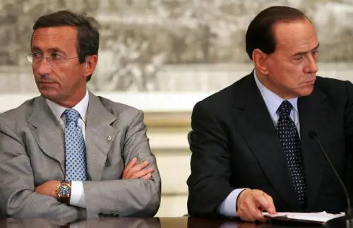 Berlusconi: "Io aiutato Prodi? 
No, li ho fatti implodere"