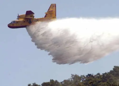 In fuga dal fuoco gli ospiti dellex ospedale psichiatrico