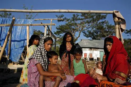 Bangladesh, è catastrofe per 
il ciclone: fra 5 e 10mila morti