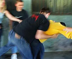 Bullismo, minacce via chat 
e sms. Presi due giovani