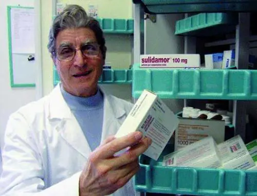 Berlusconi studia il piano-Biondi