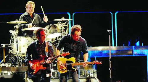 Il rock ecumenico del Boss conquista lanima di Milano