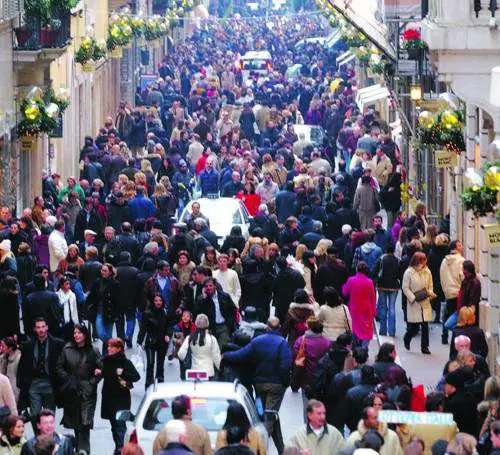 Consumi, per i romani sarà un Natale magro