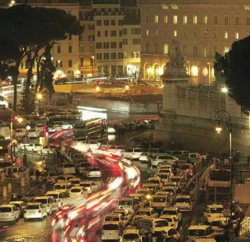 Taxi e sciopero trasporti, mix infernale