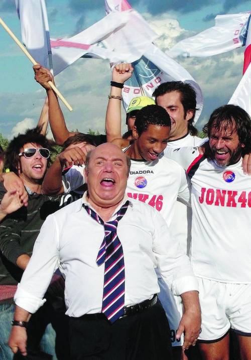Banfi: «La mia squadra da ridere per placare i tifosi violenti»