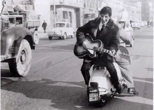 Lambretta, il mito "sgasato" contro la Vespa chic