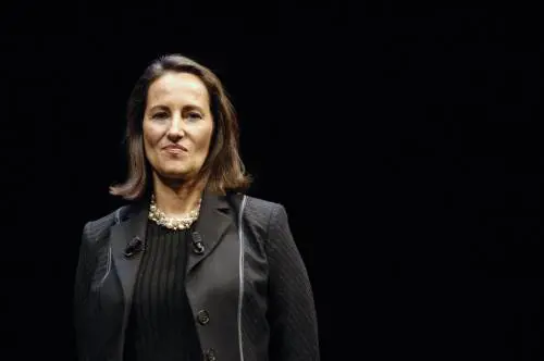 La vendetta di Ségolène su compagno e  compagni