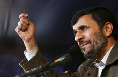 Rapporto Usa, Ahmadinejad 
esulta: "Una vittoria per noi"