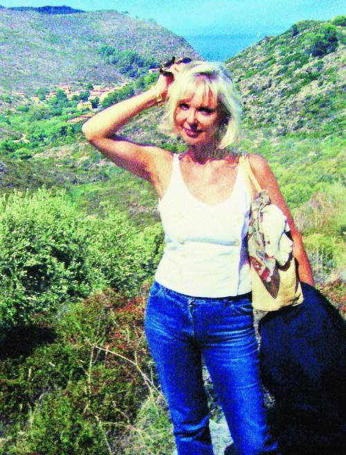 Empoli, uccisa nel bosco 
Interrogati per ore i familiari